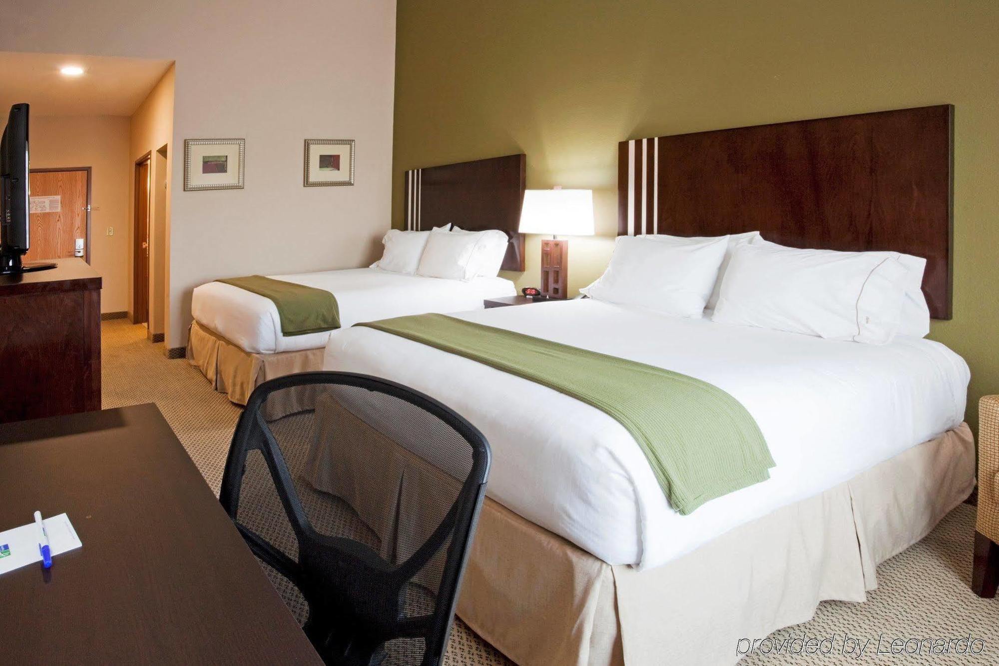 Holiday Inn Express Lake Wales North-Winter Haven By Ihg Waverly Room photo