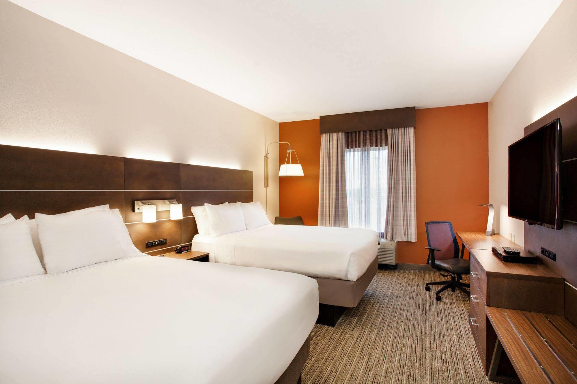 Holiday Inn Express Lake Wales North-Winter Haven By Ihg Waverly Exterior photo